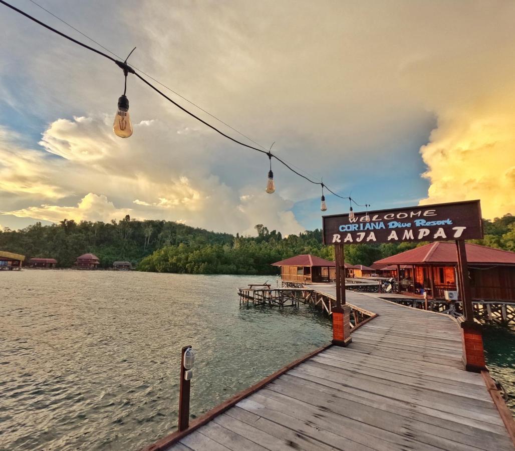 Coriana Dive Resort Waisai Extérieur photo