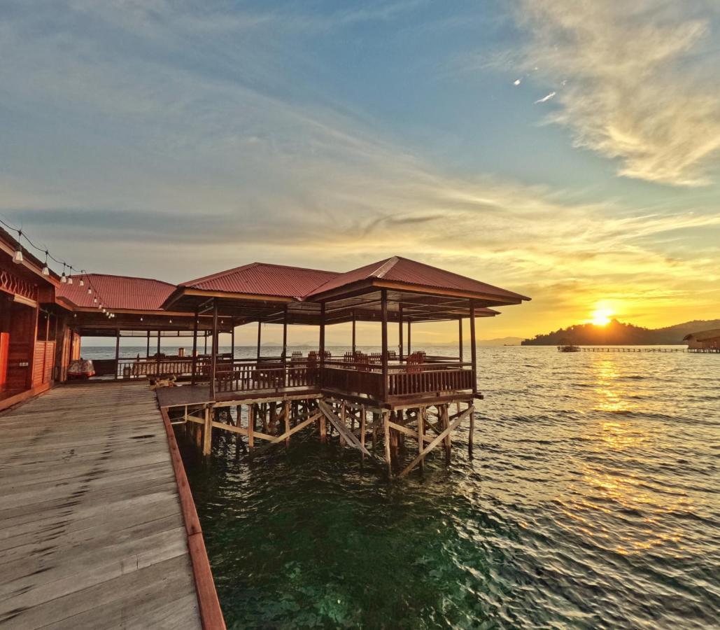Coriana Dive Resort Waisai Extérieur photo